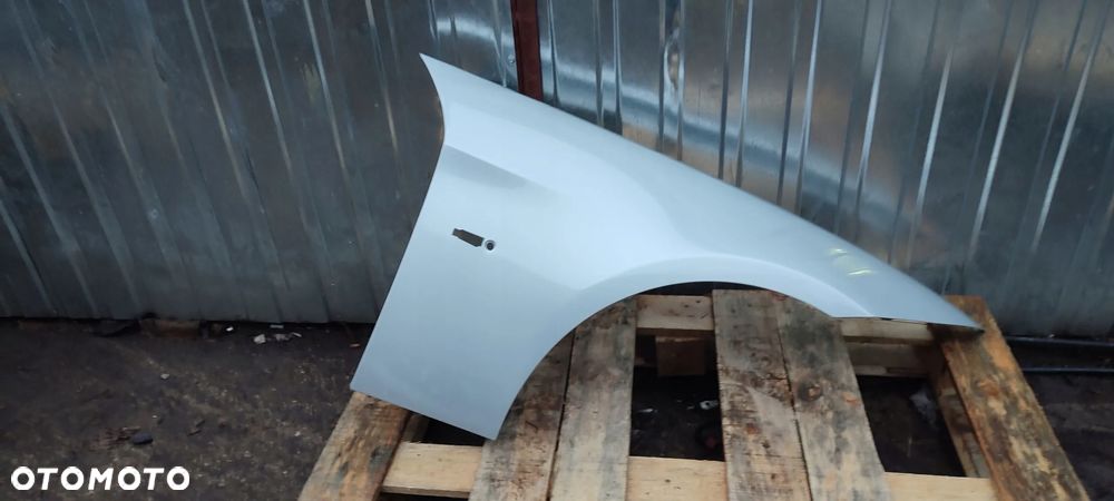 błotnik prawy przód przedni bmw e90 e91 11.2004-06.2012 stal lakier B39 A83 C08 C06 A96 475 A300 B45 C10 C4W C09 F04 A89 B53 C4E 668 C2S C3N C1M C31 A72 C1X A45 A17 F20 F35 F36 F02 A75 A44 F03 751 F01 F40 F05 F19 C29 F31 B09 C55 F22 B44 C3C F11 C1R B55 B66 F43 F45 C16 B38 C1G A76 F42 C1E B35 F39 C1F C56 C4P C6R C6E F27 C5A B41 C68 C1D U91 C5Y P7Z B01 300 - 11