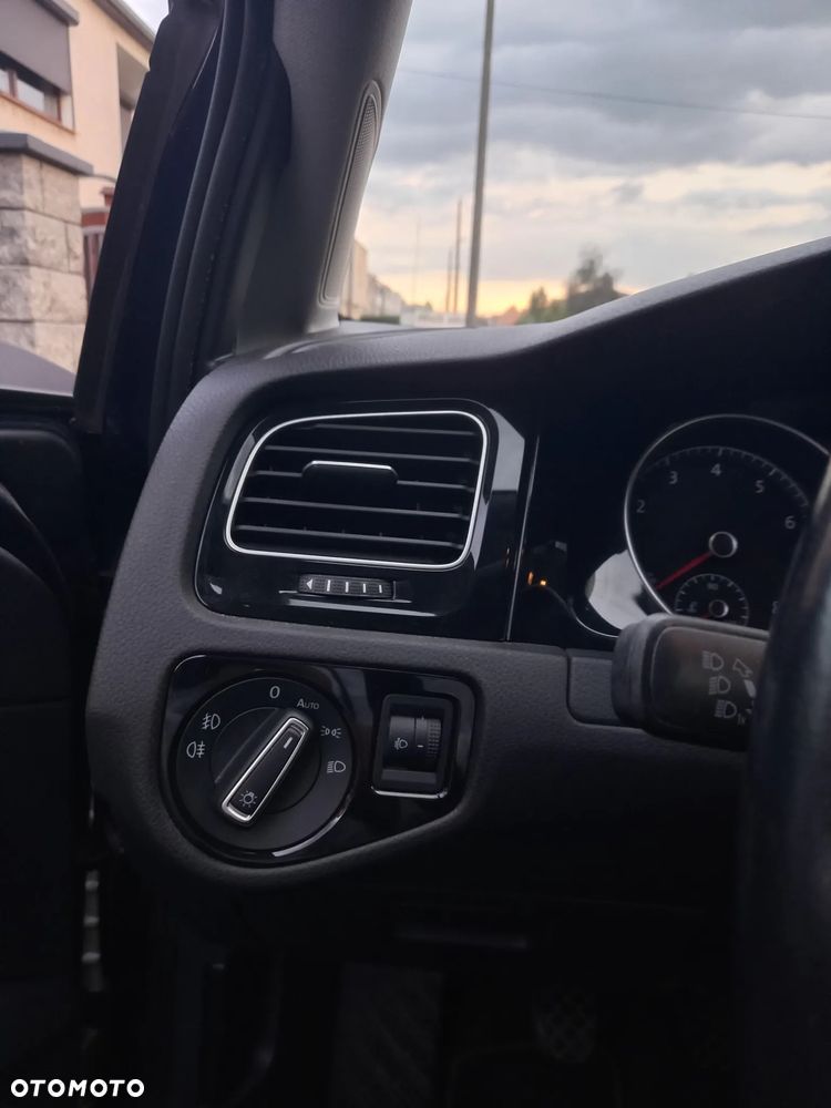 Volkswagen Golf 1.4 TSI BMT Comfortline - 11
