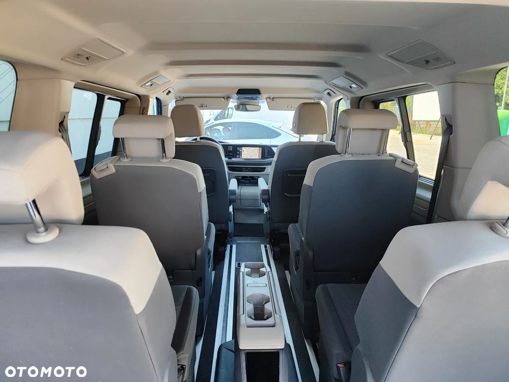 Volkswagen Multivan - 22