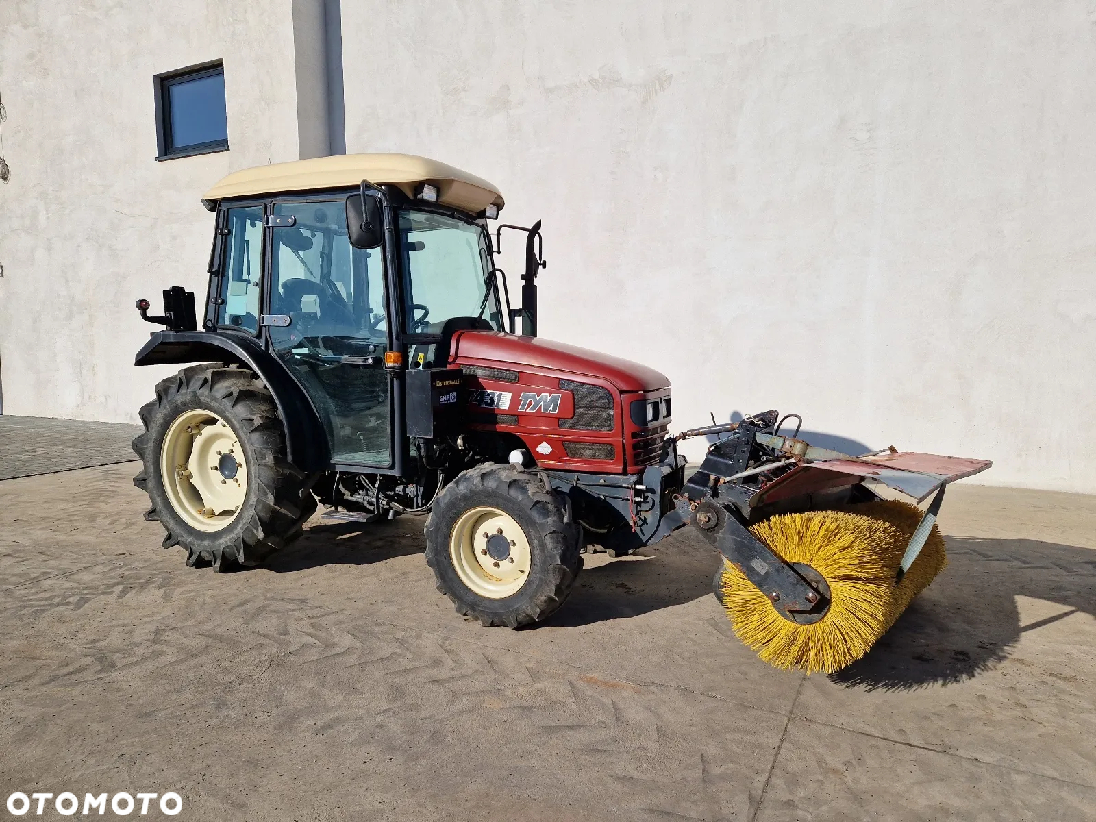 TYM T431 P569 KUBOTA KIOTI - 2