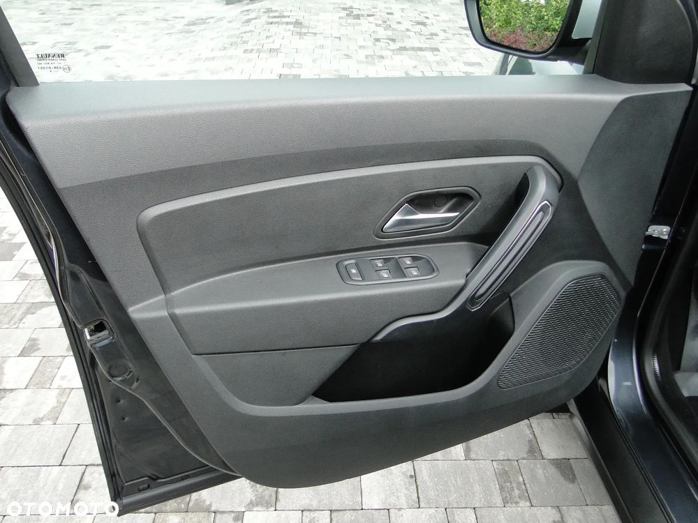 Dacia Duster 1.6 SCe Ambiance S&S - 25