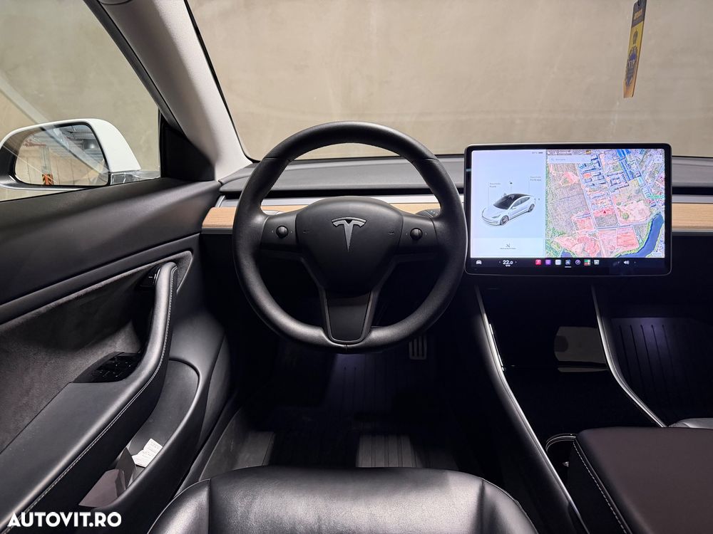 Tesla Model 3 Performance - 9