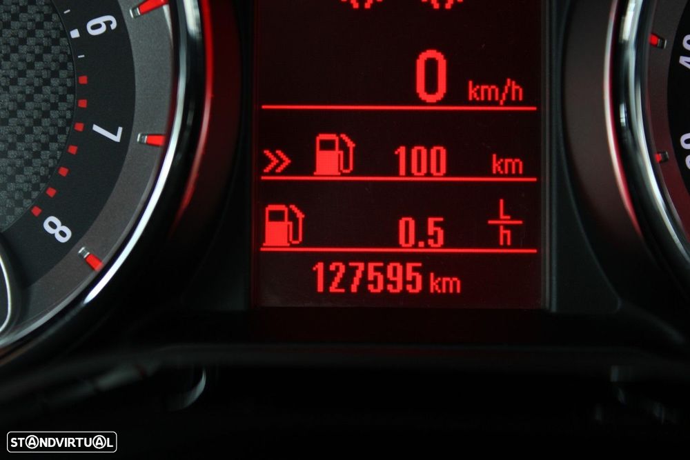 Opel Adam 1.0 T Rocks - 25