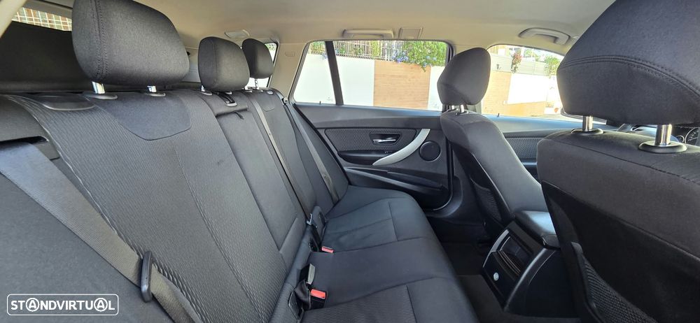 BMW 320 d xDrive Auto - 19