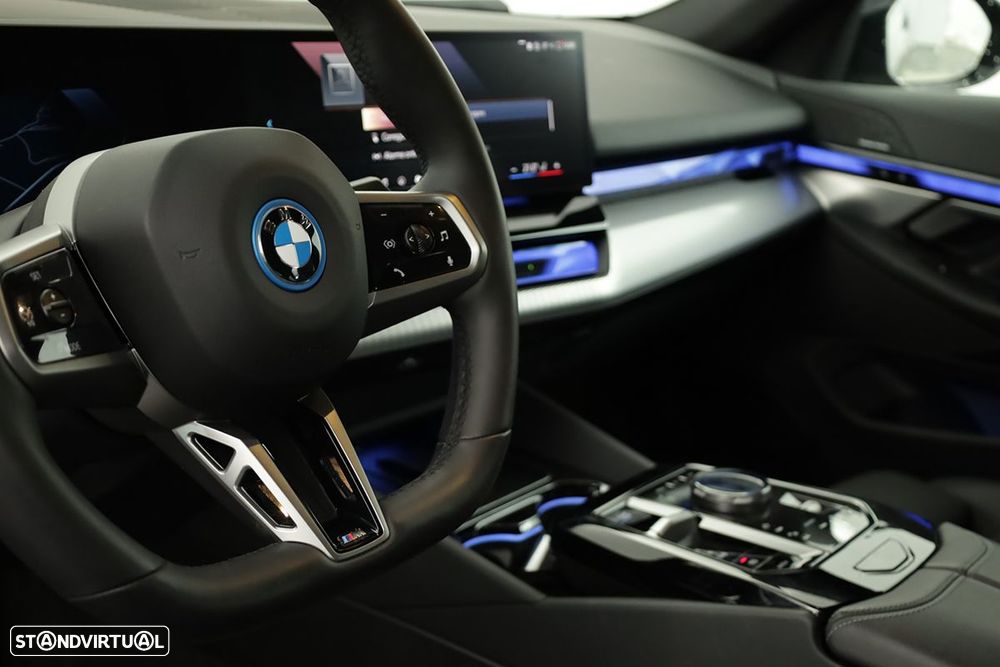 BMW i5 xDrive40 Edição Desportiva M - 9