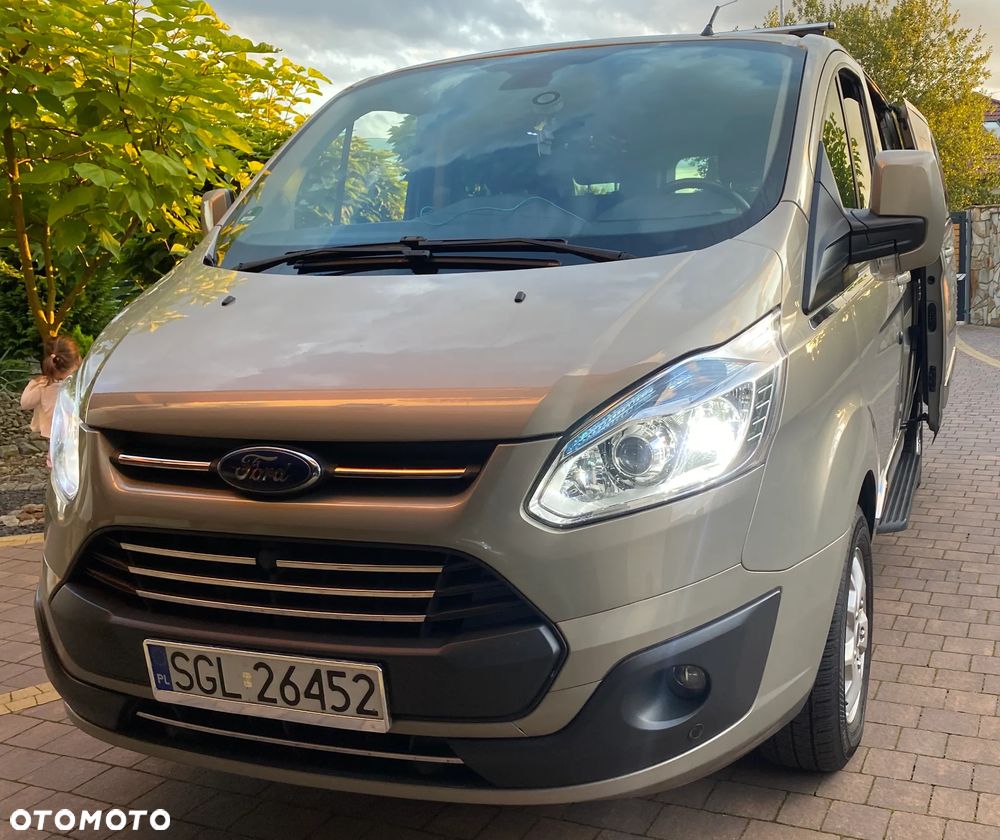 Ford Tourneo Custom - 7