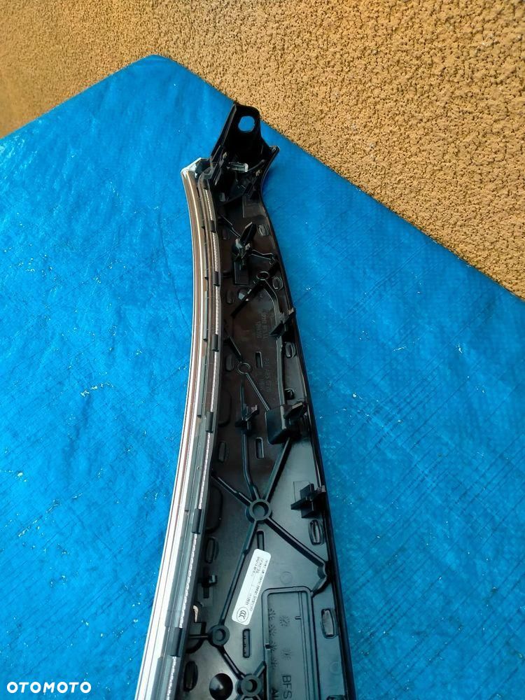 Mercedes W213 AMG Dekor Dekory BURMESTER Listwa Konsoli Drzwi Listwy Ozdobne AMBIENT - 34