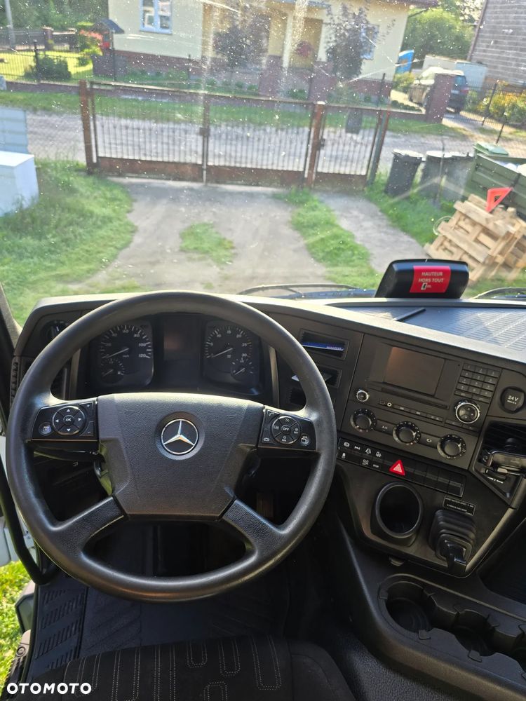 Mercedes-Benz ANTOS - 5