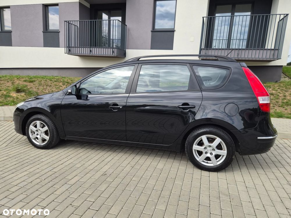 Hyundai i30 2.0 Premium - 14