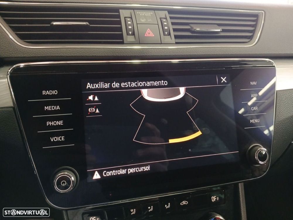 Skoda Superb Break 2.0 TDI Ambition - 21