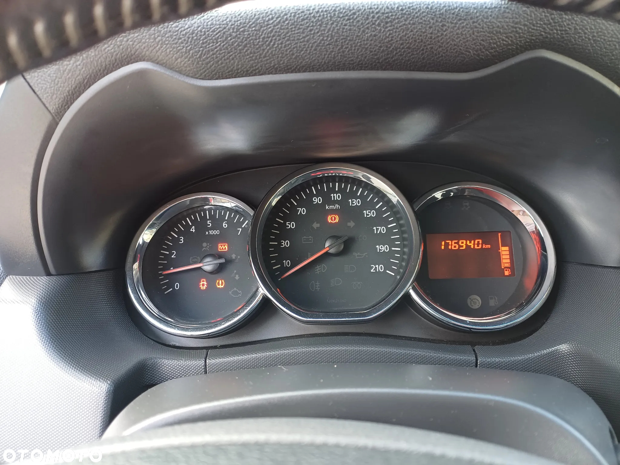 Dacia Duster 1.6 SCe Laureate 4x4 S&S - 10