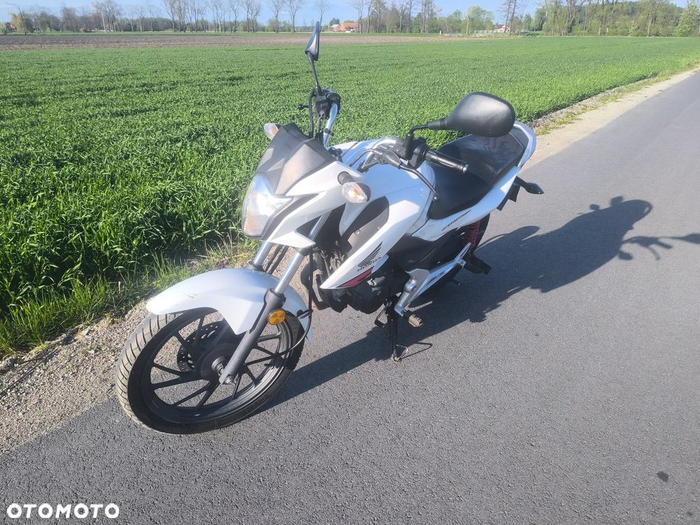 Honda CB - 1