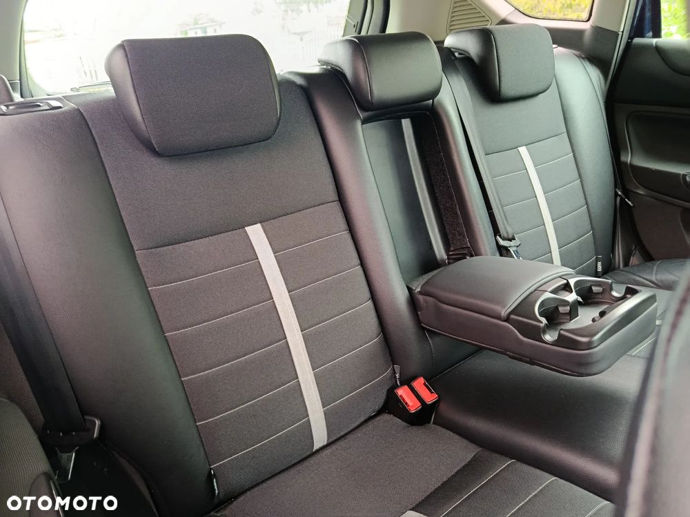 Ford Kuga 2.0 TDCi 4x4 Titanium - 27
