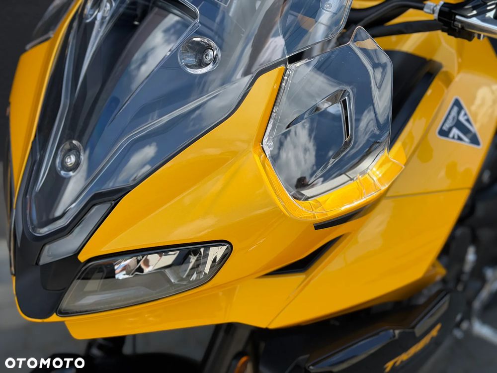 Triumph Tiger - 8