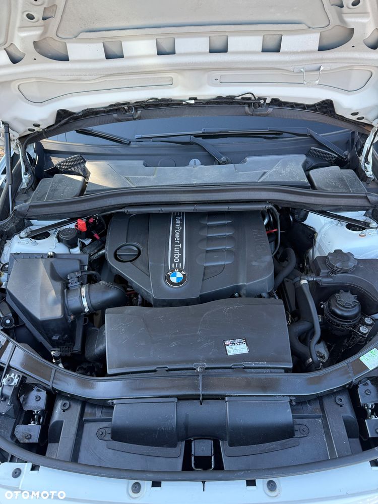 BMW X1 sDrive18i xLine - 40