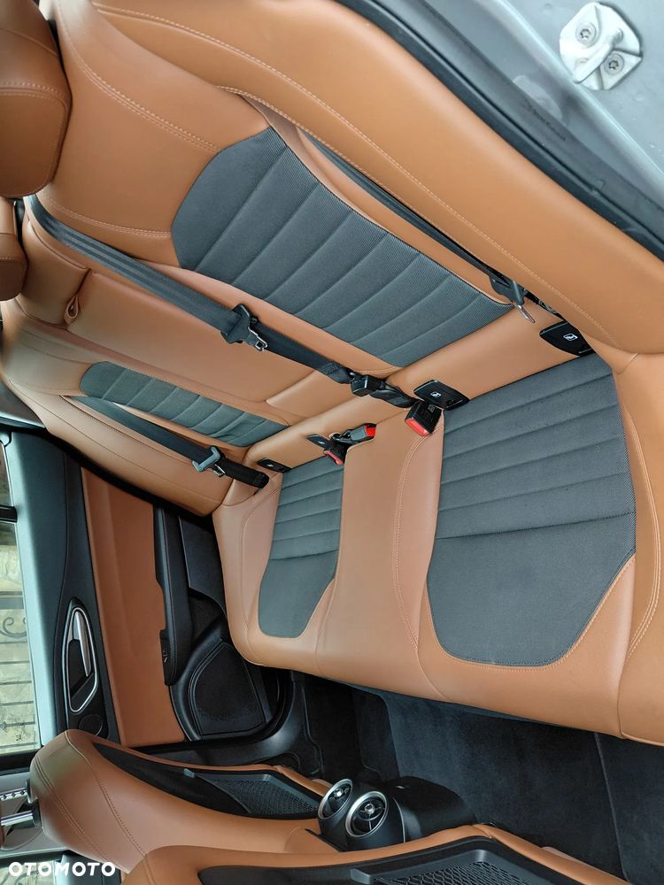 Alfa Romeo Giulia 2.2 AT8 Executive - 14