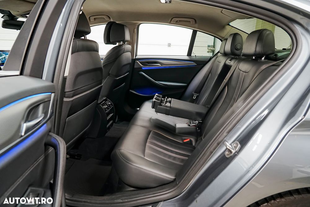 BMW Seria 5 520d AT - 7