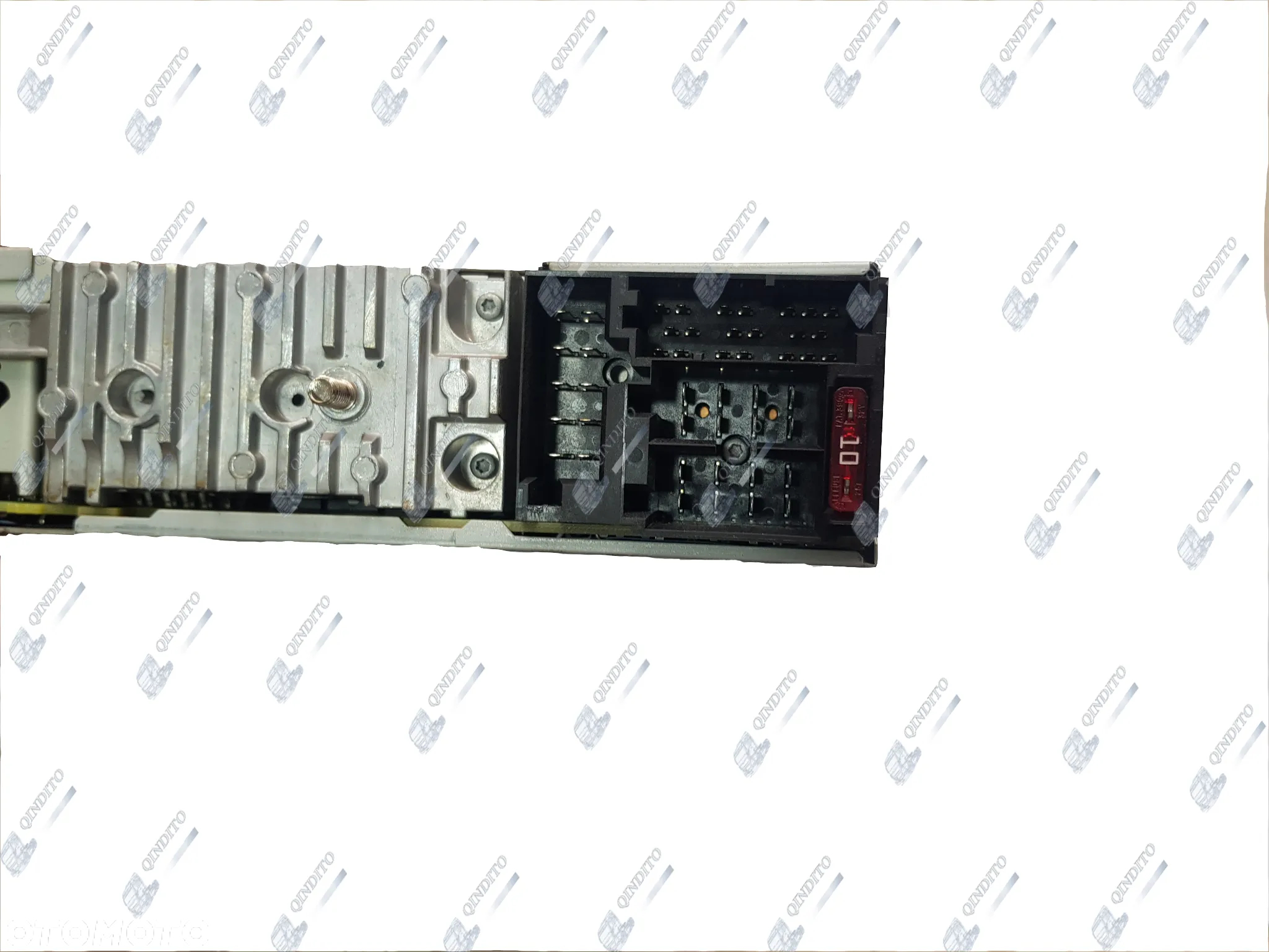 RADIO CD AUX MERCEDES A0004463662 - 4