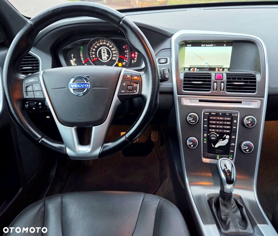 Volvo XC 60 D4 Geartronic Momentum - 35