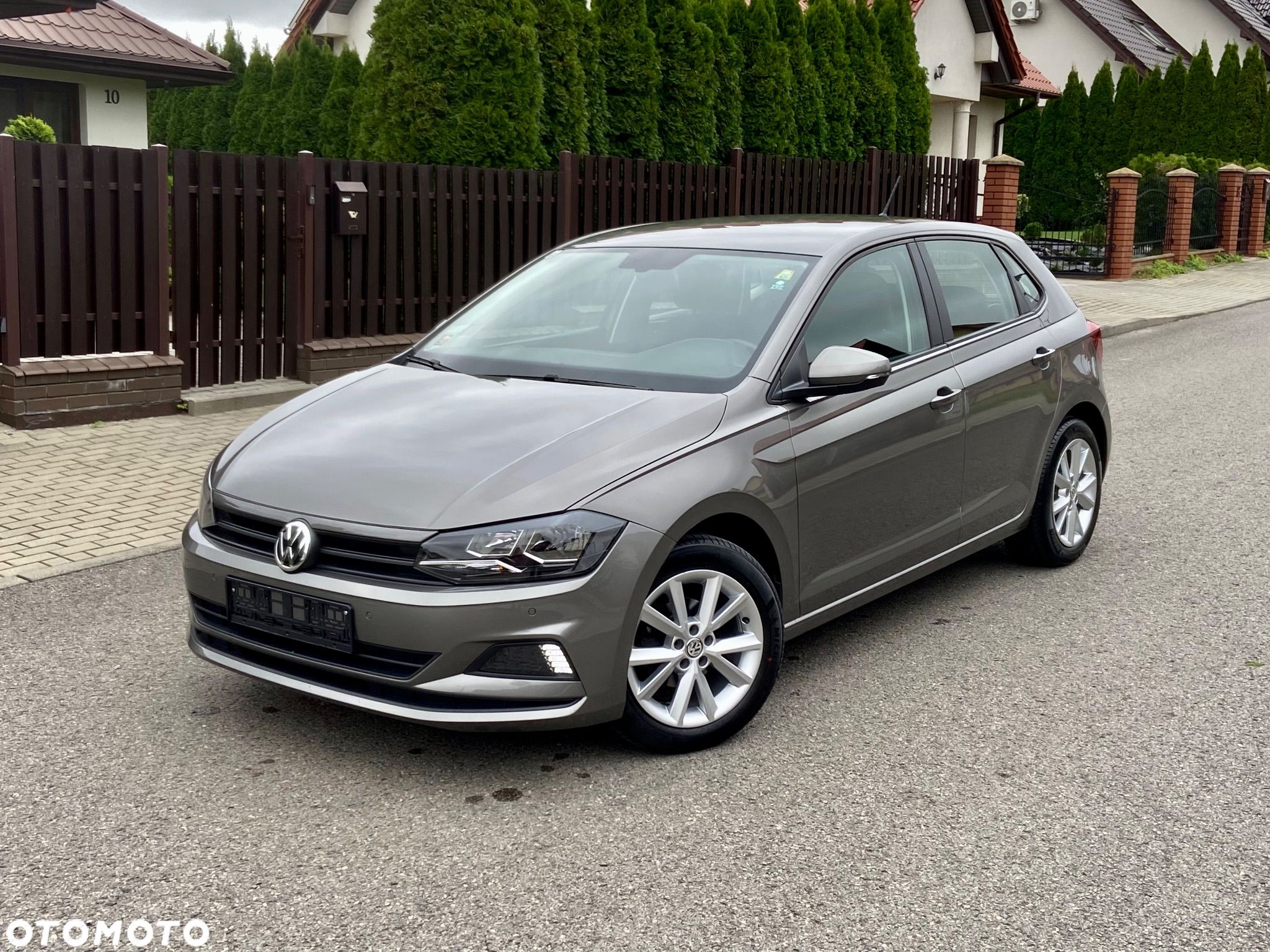 Volkswagen Polo 1.0 Comfortline - 1