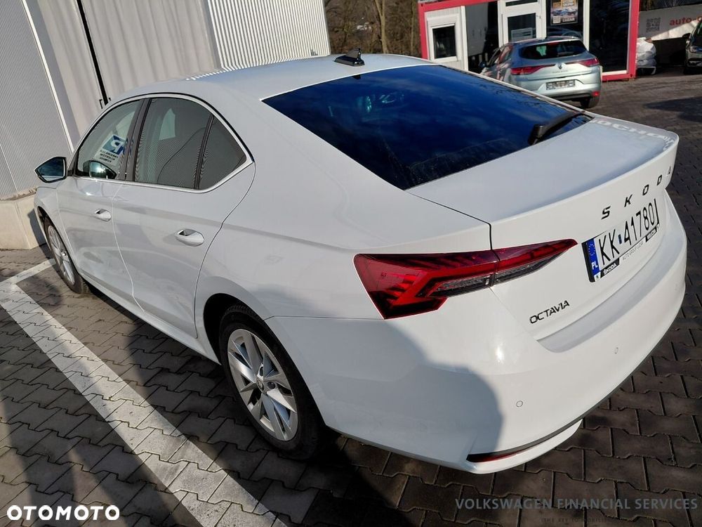 Skoda Octavia 1.5 TSI Selection - 4