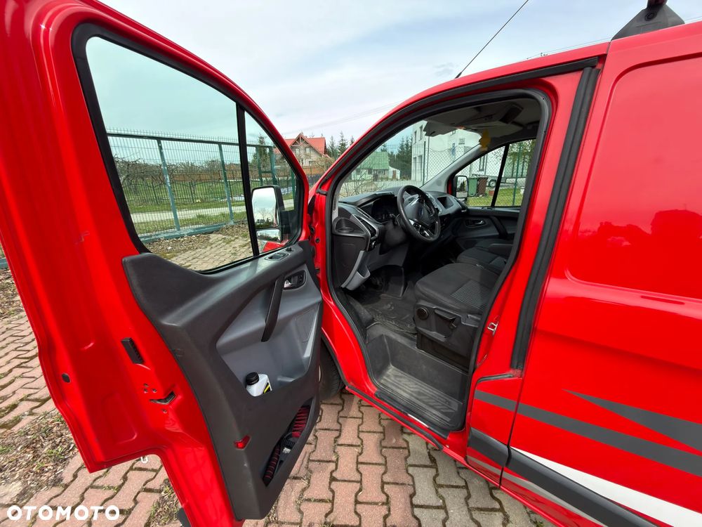 Ford TRANSIT CUSTOM - 8
