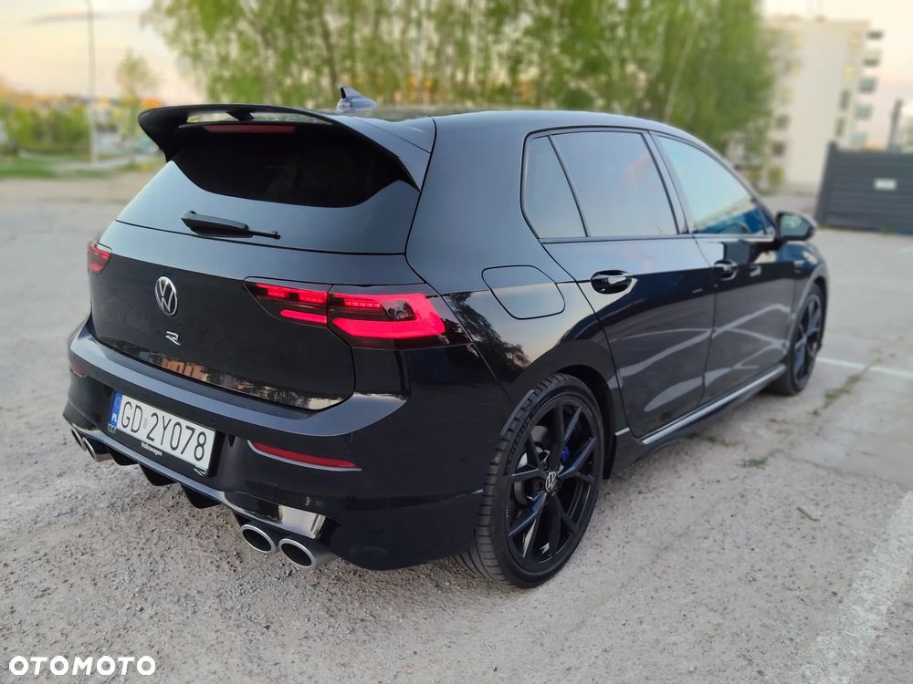 Volkswagen Golf - 6