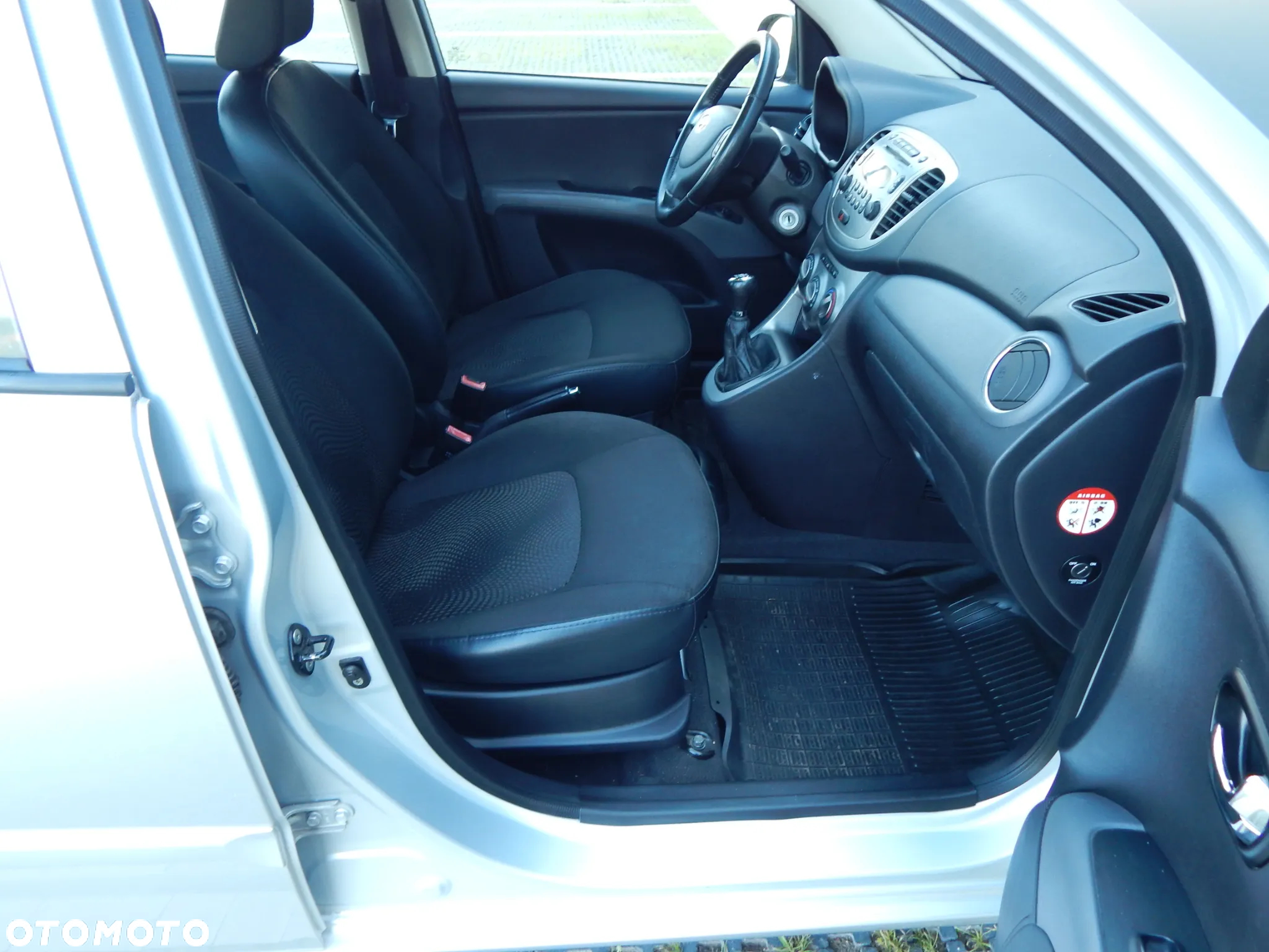 Hyundai i10 1.2 Premium - 24