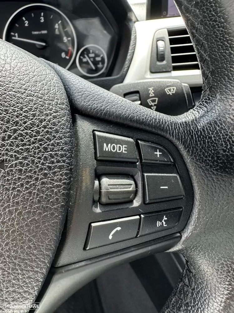 BMW 318 d Aut. Sport Line - 41