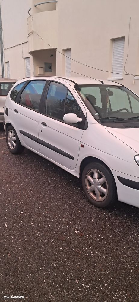 Renault Scénic 1.4 16V RXE AC - 2