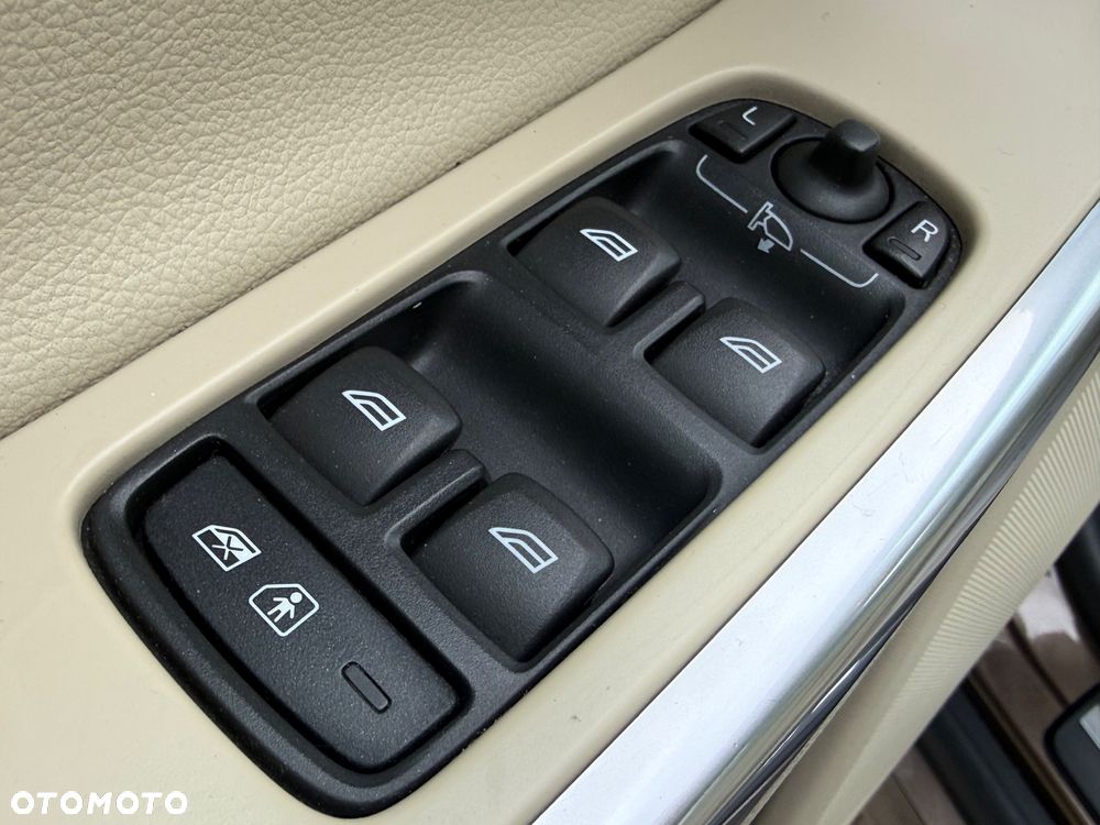 Volvo XC 60 D5 AWD Summum - 13