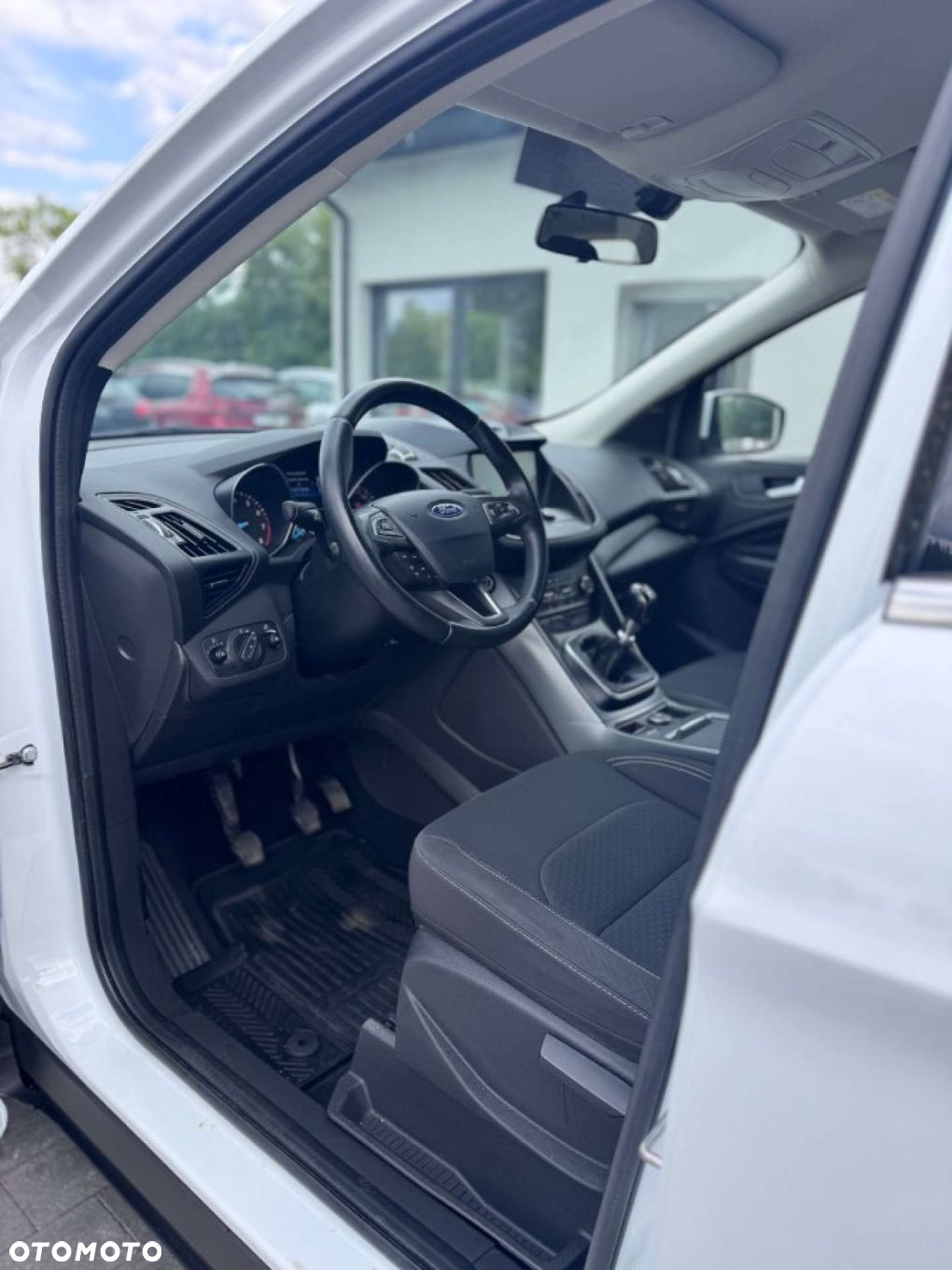 Ford Kuga 1.5 EcoBoost 2x4 Cool & Connect - 19