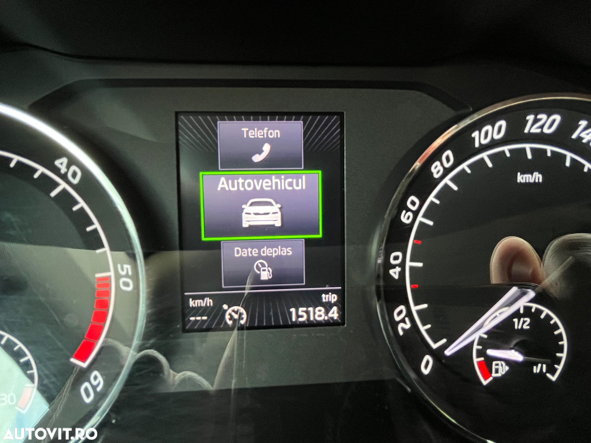 Skoda Superb 2.0 TDI DSG Ambition - 40