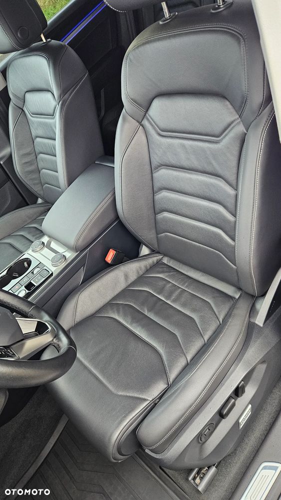 Volkswagen Touareg 3.0 V6 TDI 4Motion Elegance - 12