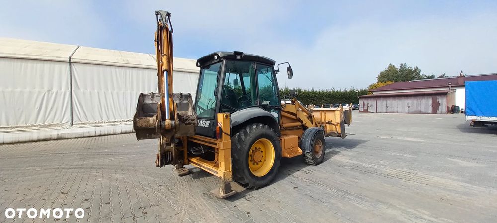 Case 580T - 11
