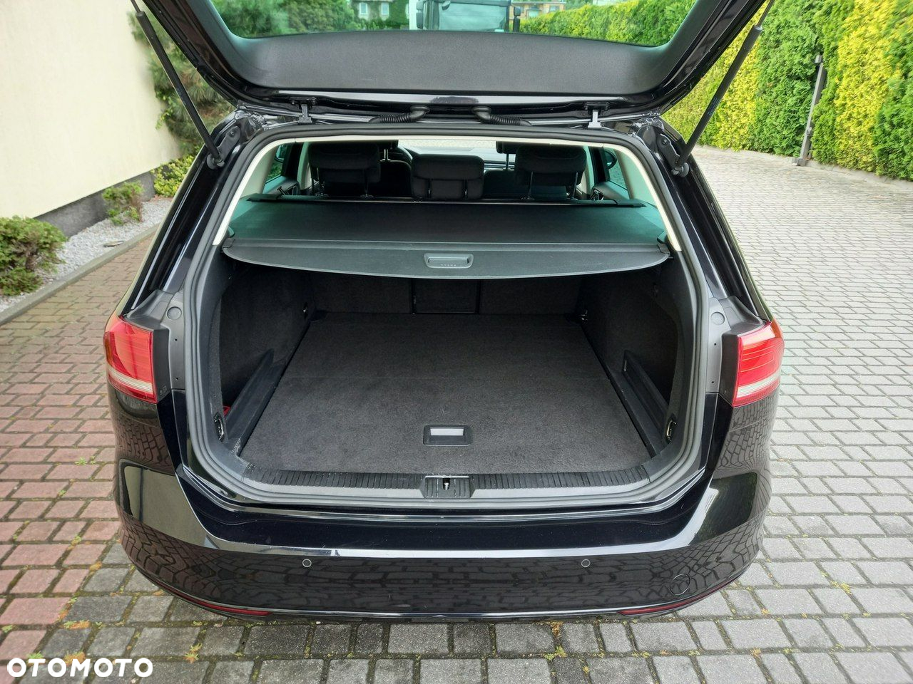 Volkswagen Passat 2.0 TDI BMT Trendline - 17