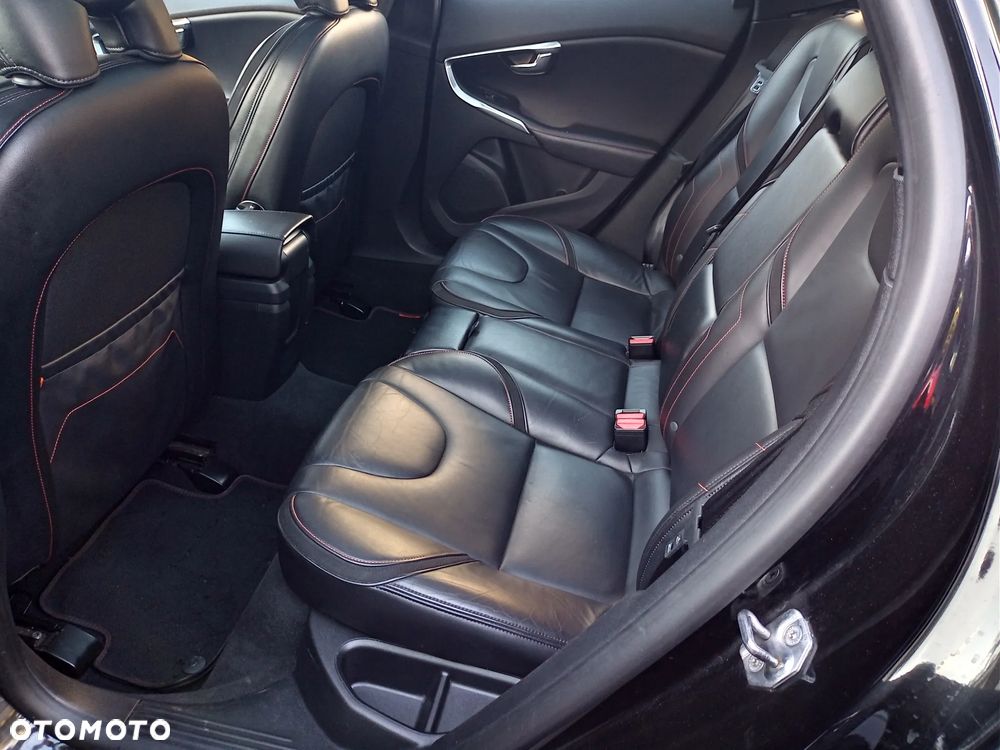 Volvo V40 D2 Drive-E Ocean Race - 12