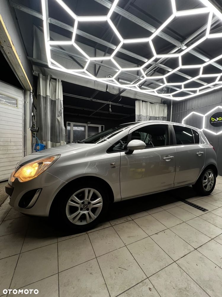 Opel Corsa 1.4 16V Color Elegance - 4