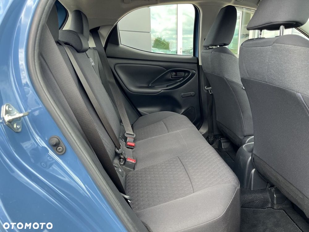 Toyota Yaris - 12