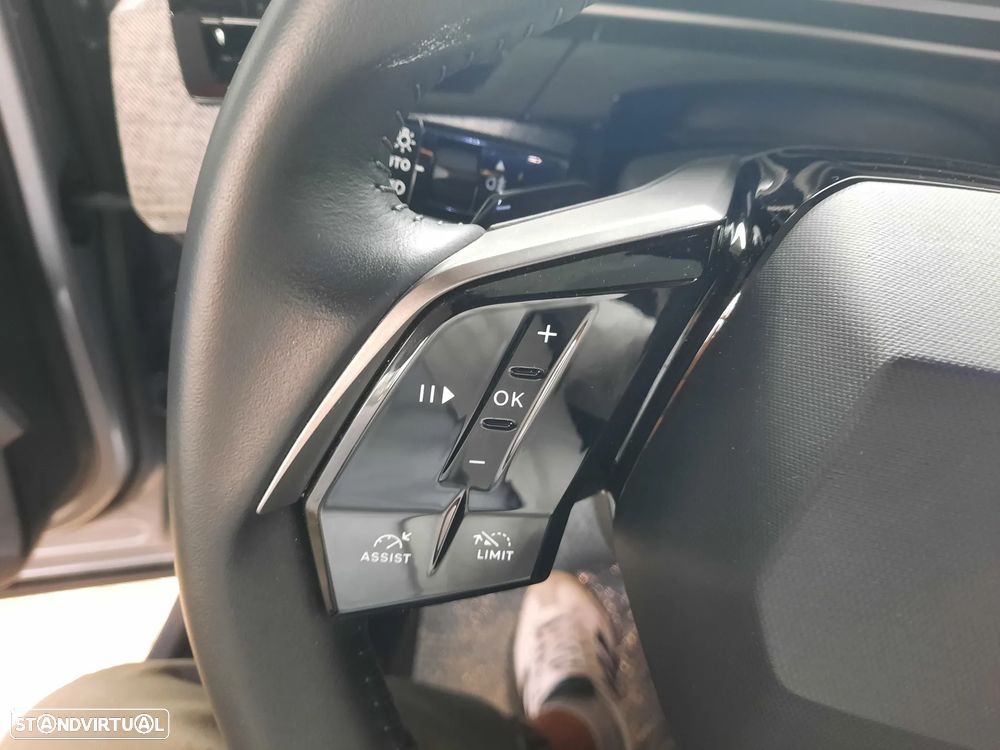 Peugeot 3008 1.2 Hybrid Allure Pack e-DCS6 - 43