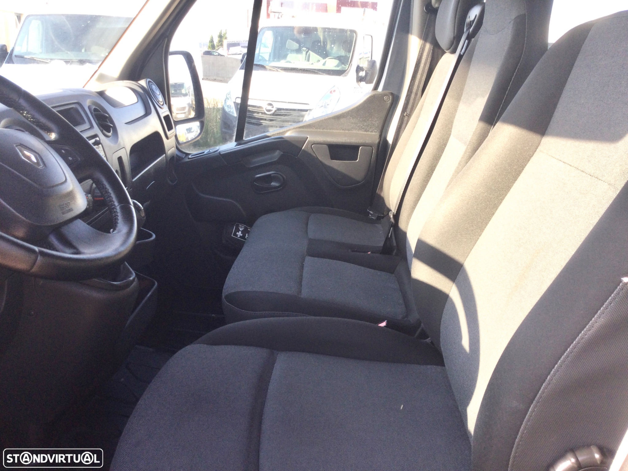 Renault Master 2.3 dCi L3H2 3.5T SS - 9