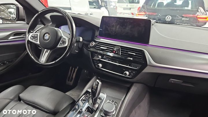 BMW Seria 5 520d xDrive M Sport sport - 7