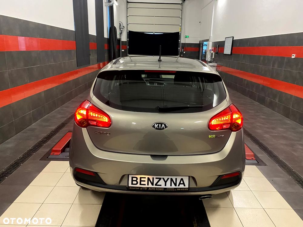Kia Ceed 1.6 GDI XL - 11