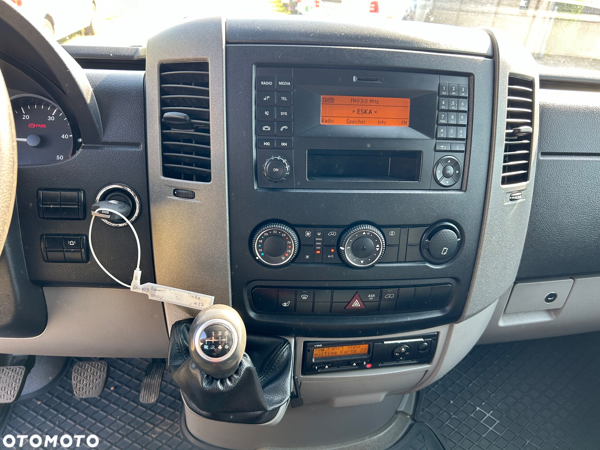 Mercedes-Benz Sprinter - 9