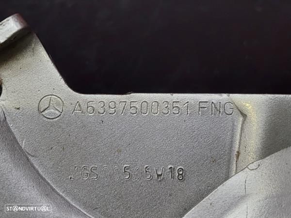 Dobradiça Capot Drt. Mercedes-Benz Vito Autocarro (W639) - 2