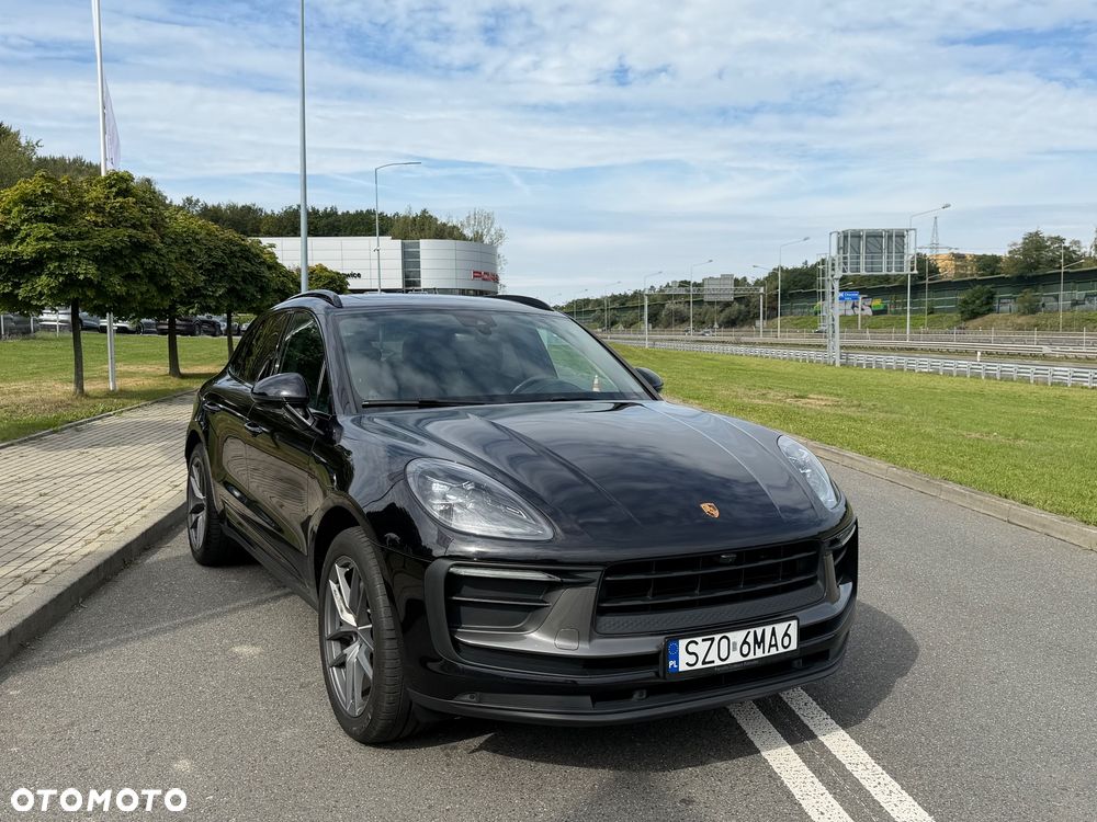Porsche Macan T - 12