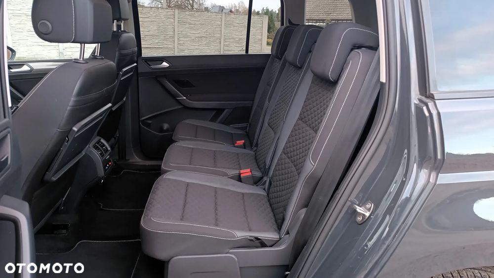 Volkswagen Touran 2.0 TDI SCR Join - 14