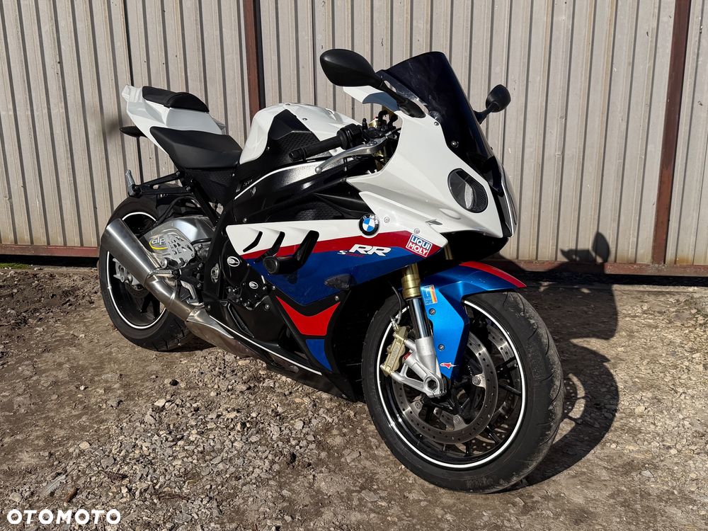 BMW S
