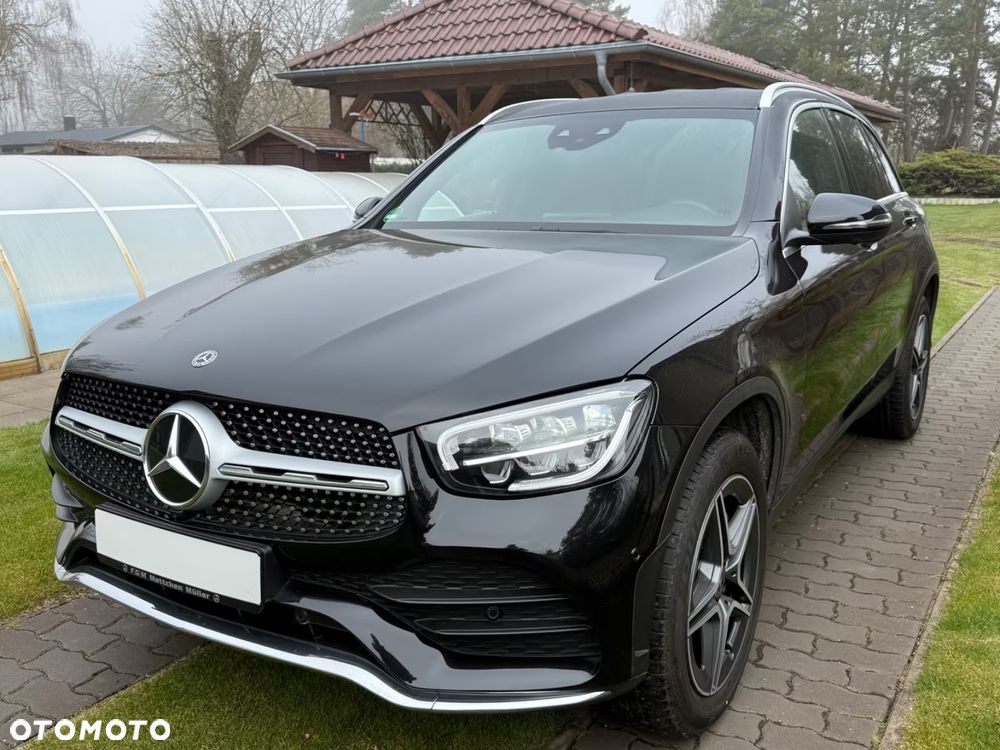 Mercedes-Benz GLC 300 4Matic 9G-TRONIC AMG Line - 1