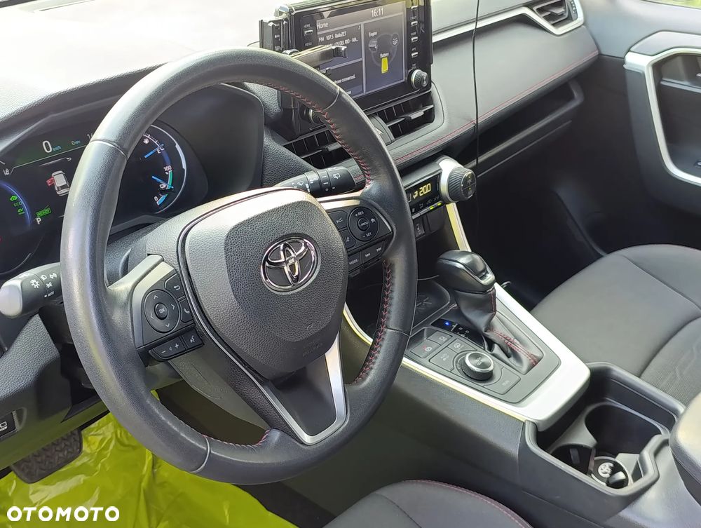 Toyota RAV4 - 9